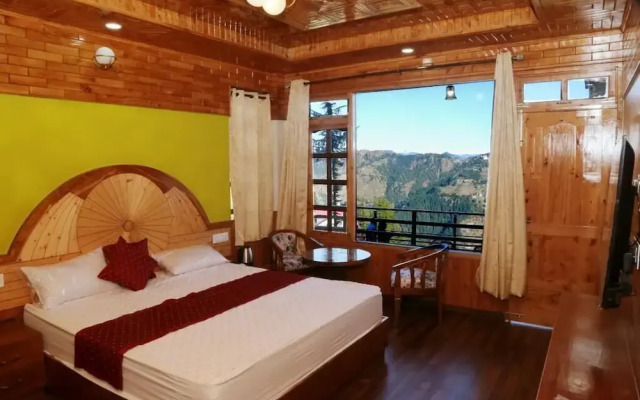 Wood Crista Retreat by Park Tree