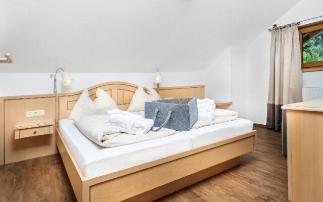 Almhof Alpin Appartments & Spa