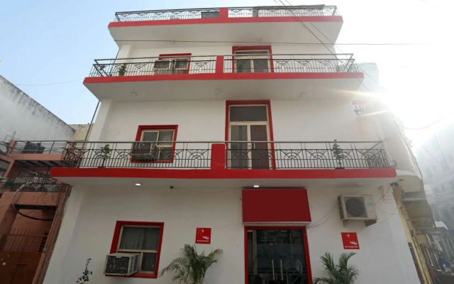 OYO 11312 Hotel Aero Capitol