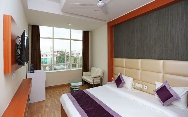 OYO 15731 Lime Wood Stay