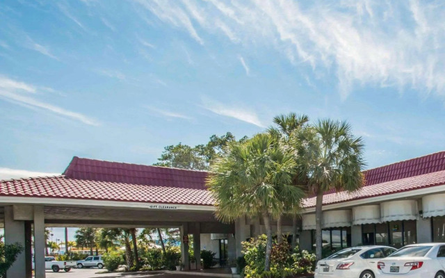 Ramada Stuart