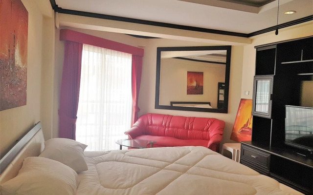 Jomtien Beach Sea View Studio