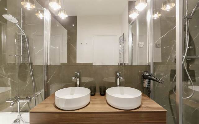NEW - Modern 2 Bedrooms in Louvre/palais-royal