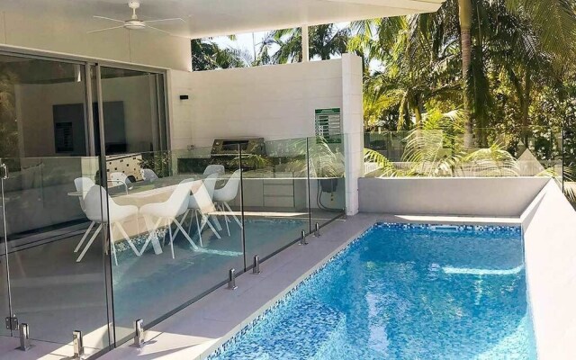 Fat Frog Beach Houses