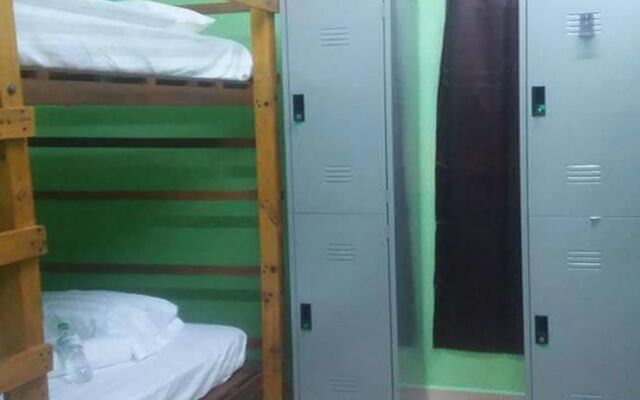Three Little Birds Home - Hostel