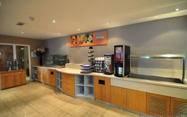 Holiday Inn Express London - Park Royal by IHG