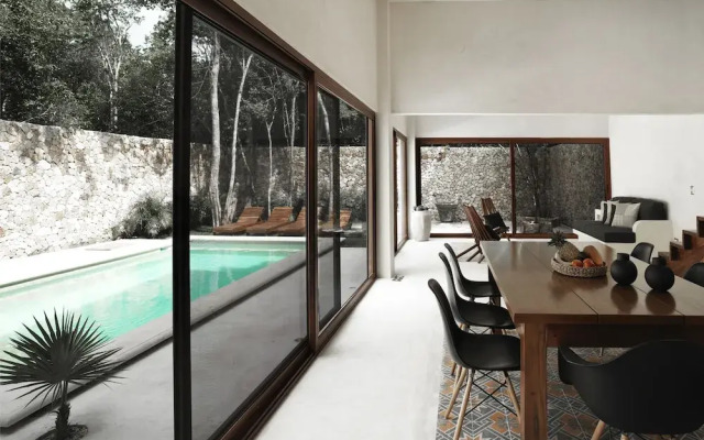 The Mayan Jungle House