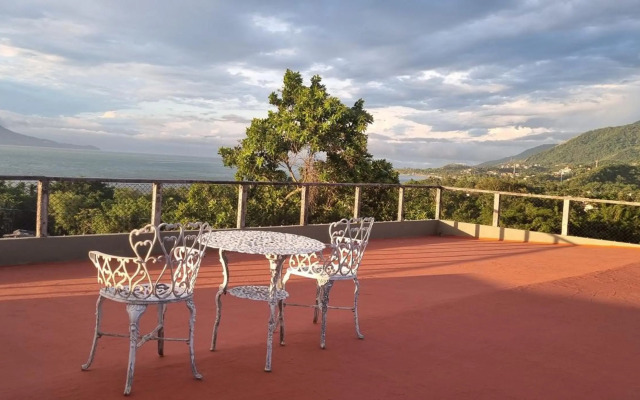 Suite Ilhabela - com varanda e vista panorâmica