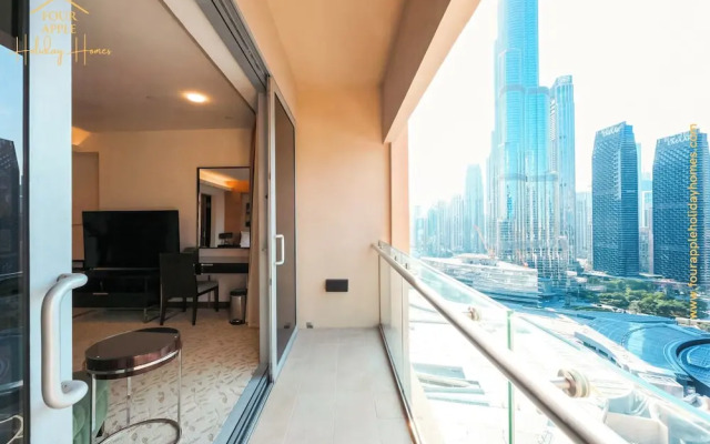 Studio with Thrilling Burj Khalifa View