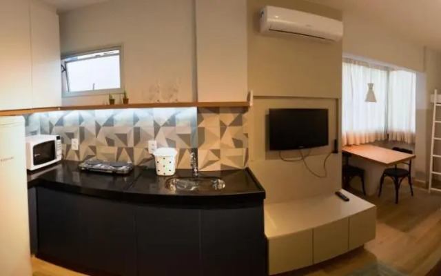 FLAT Beverly Hills 401B