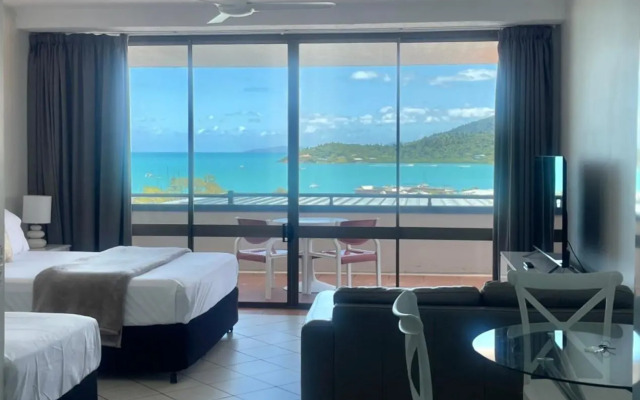 Ocean View 33A Studio Pool Ocean View WIFI