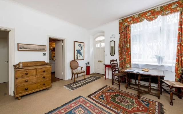 Traditional 1 Bed in Chelsea Near Harrods