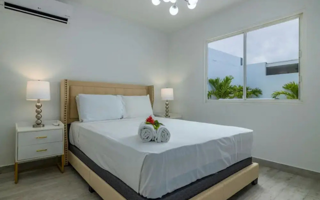 NEW 5BR Villa w Privatepool 3min to Eagle Beach
