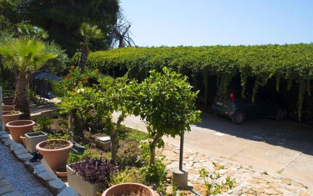 House with 2 Bedrooms in San Giorgio, with Wonderful Sea View, Enclosed Garden And Wifi - 300 M From the Beach