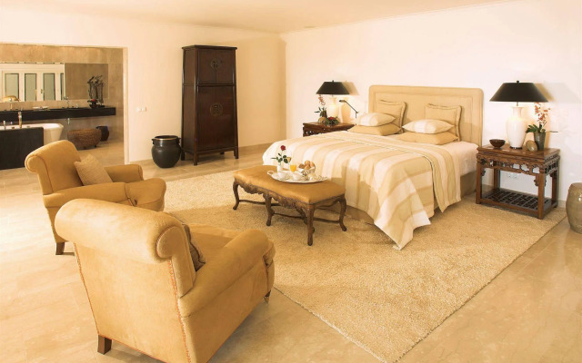 Vila Joya Home, Restaurant & Spa