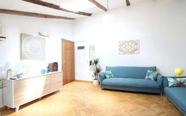 Charming Gran Vía IV