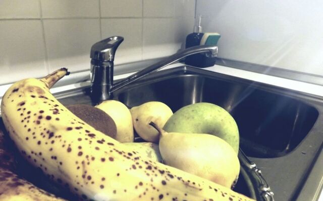 White Colosseo Victoria House