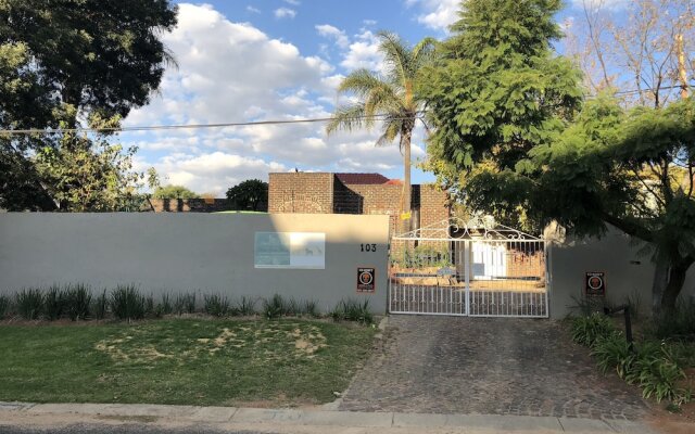 Dossa Guest House