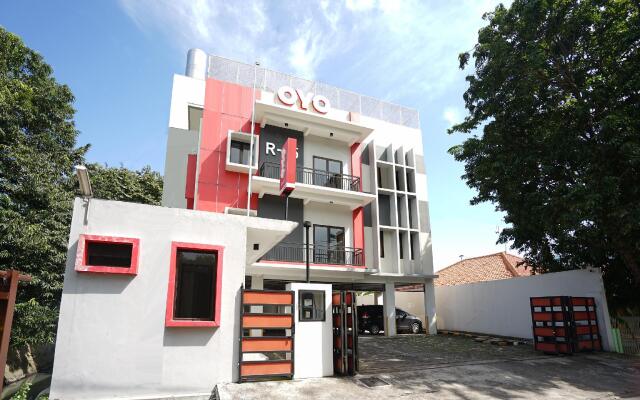 OYO 748 Comfitel Tenggilis