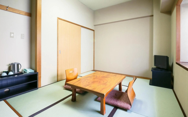 Kyoto Travelers Inn