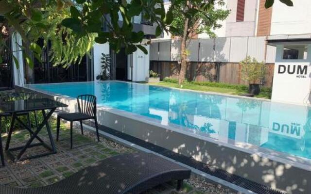 Dum Hotel