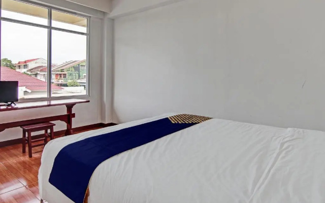 Hotel O Pondok Anggrek Syariah