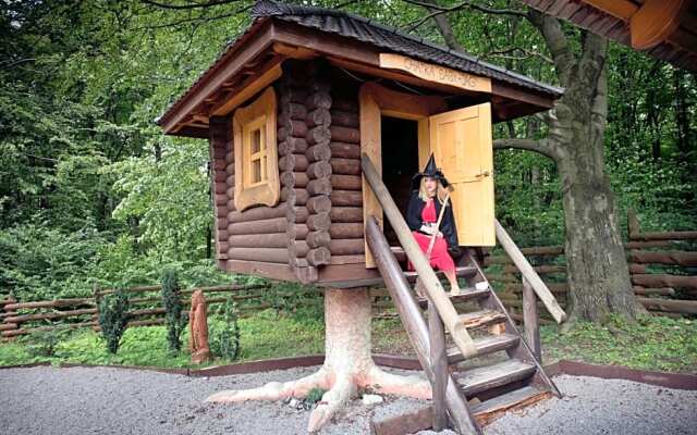 Pensjonat "Jodłowy Dwór"