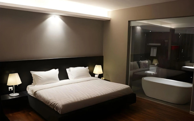 The Shore Hotel & Residences