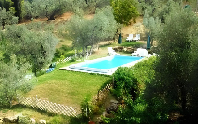 Carlo's Hotel
