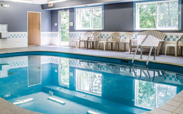 Quality Inn & Suites Sturgeon Bay