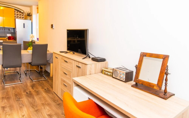 Relaxing Modern & Sunny Apartment in the Centre