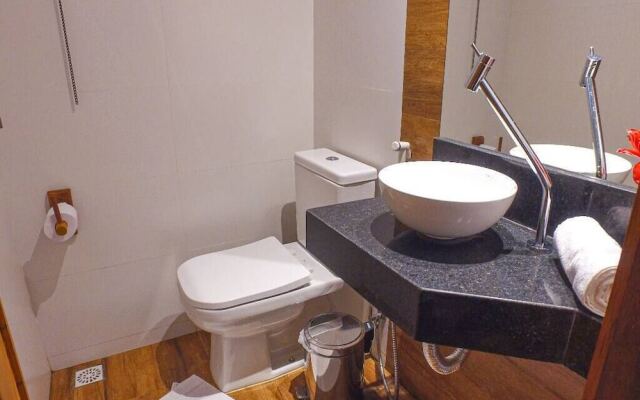 Cond Fechado na Ponta do Muta