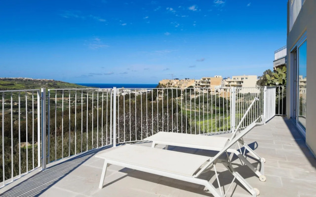 Magnifica Gozitan Villa Pool And Jacuzzi