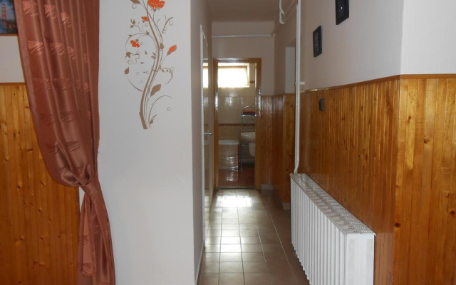 Adél Apartment
