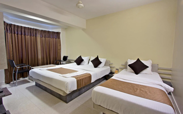 Mannars Residency
