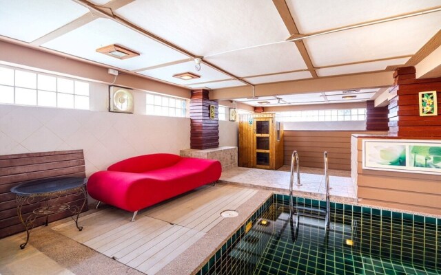 Anyaburi Private Pool Villa