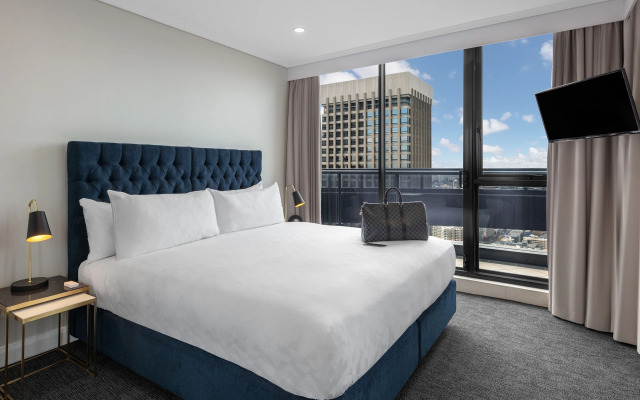 Meriton Suites Pitt Street, Sydney