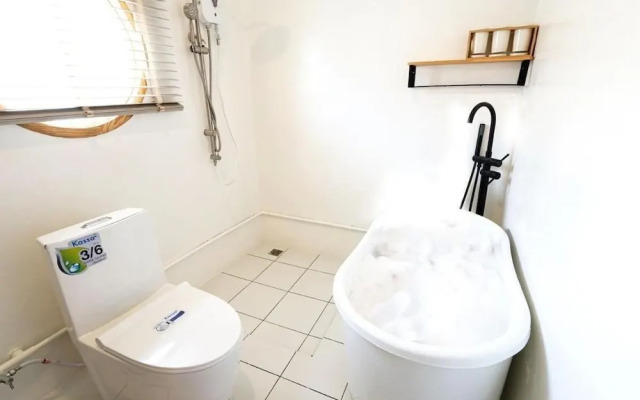 RIM HuaHin Villa By RoomQuest