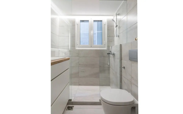 UPSTREET Chic Flat in the Heart of Athens