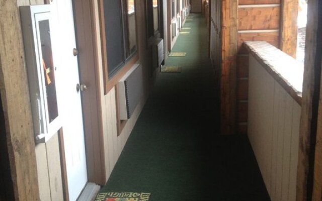Cache Creek Lodge