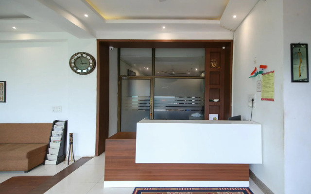 Oyo 3603 White Pearl Hotel