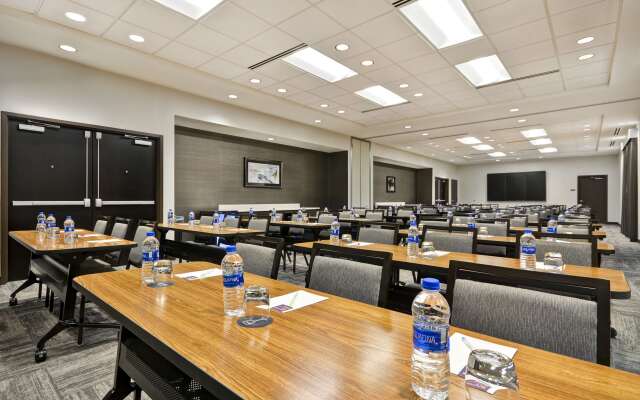 Hyatt Place Fresno