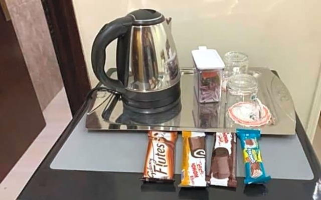 Panoramic pyramids Hills inn