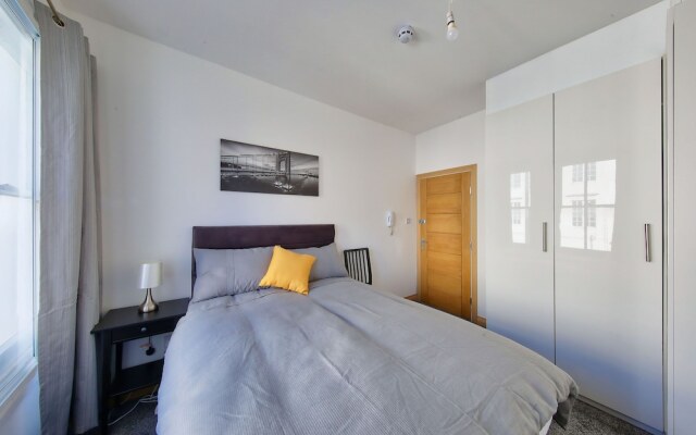 Clapham Junction Central