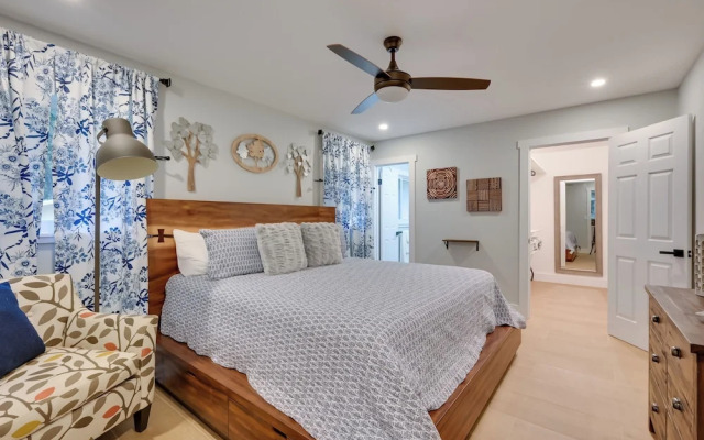 Inverness Getaway ~ 4 Mi to Henderson Lake!