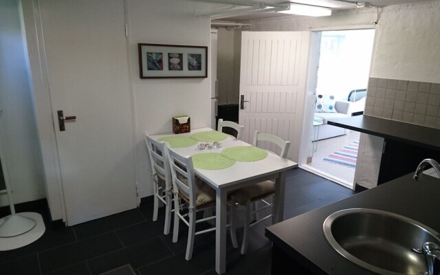 Apartment in a house- Great location