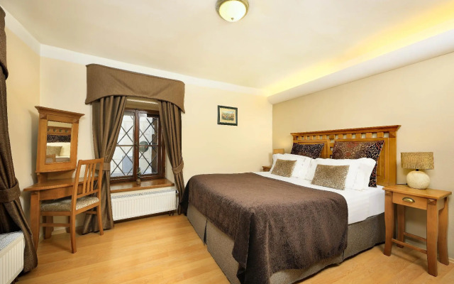 Castle View Apartments