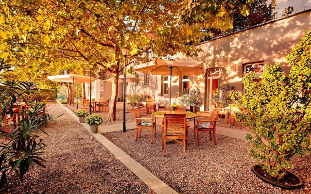 Strandhotel Alte Donau