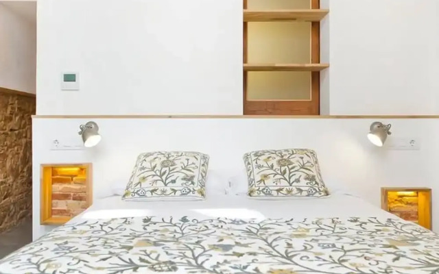 Unique Architects Apartment IN Trendy Central Poble SEC By Myrentalhost