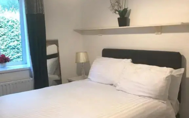 private room to rent
